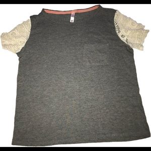 Xhilaration Gray With Crochet Lace Sleeves Tee
